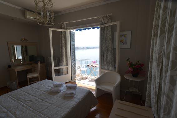 Hotel Theoxenia Lutráki Kültér fotó