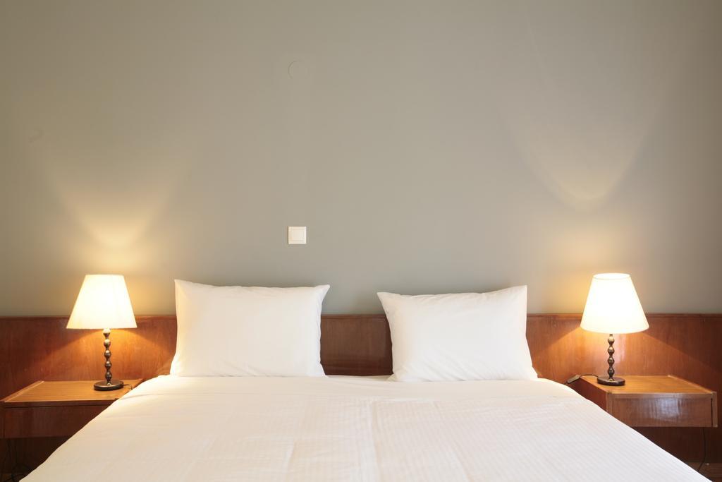Hotel Theoxenia Lutráki Kültér fotó