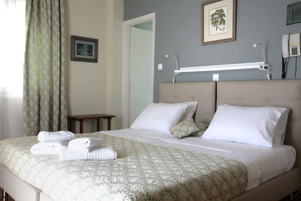 Hotel Theoxenia Lutráki Kültér fotó