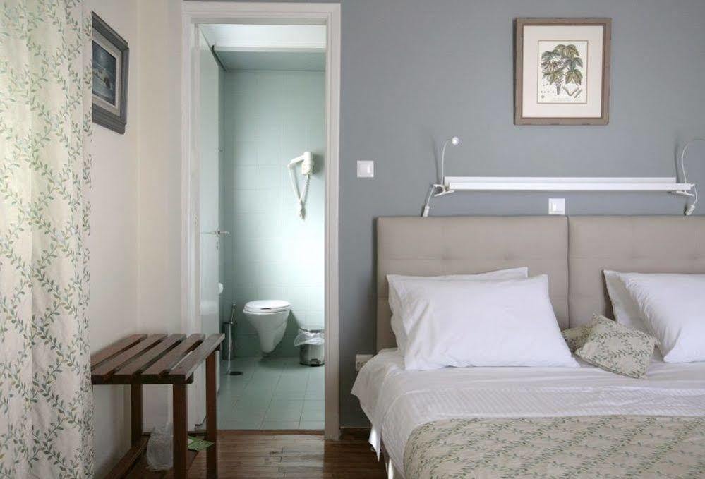 Hotel Theoxenia Lutráki Kültér fotó