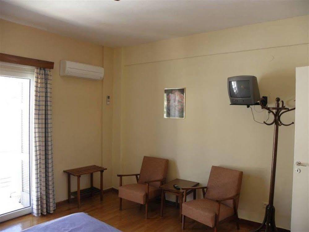 Hotel Theoxenia Lutráki Kültér fotó